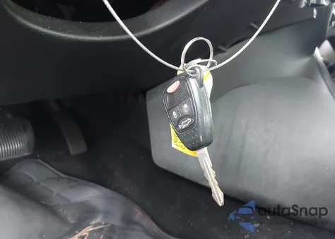 2013 Chrysler 200 Lx z USA, uszkodzony, nr VIN 1C3CCBAB3DN605529